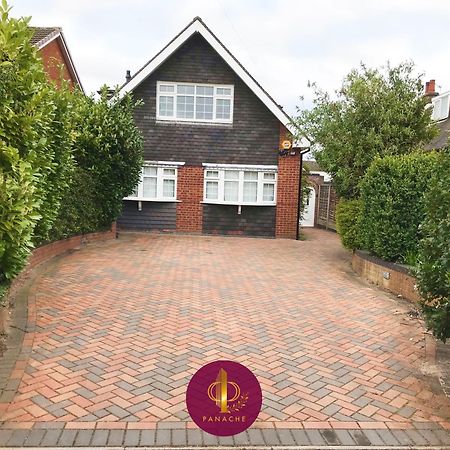 Contractors, Relocators, Free Parking, Wifi, Smart Tvs Apartment Marston Green Exterior photo
