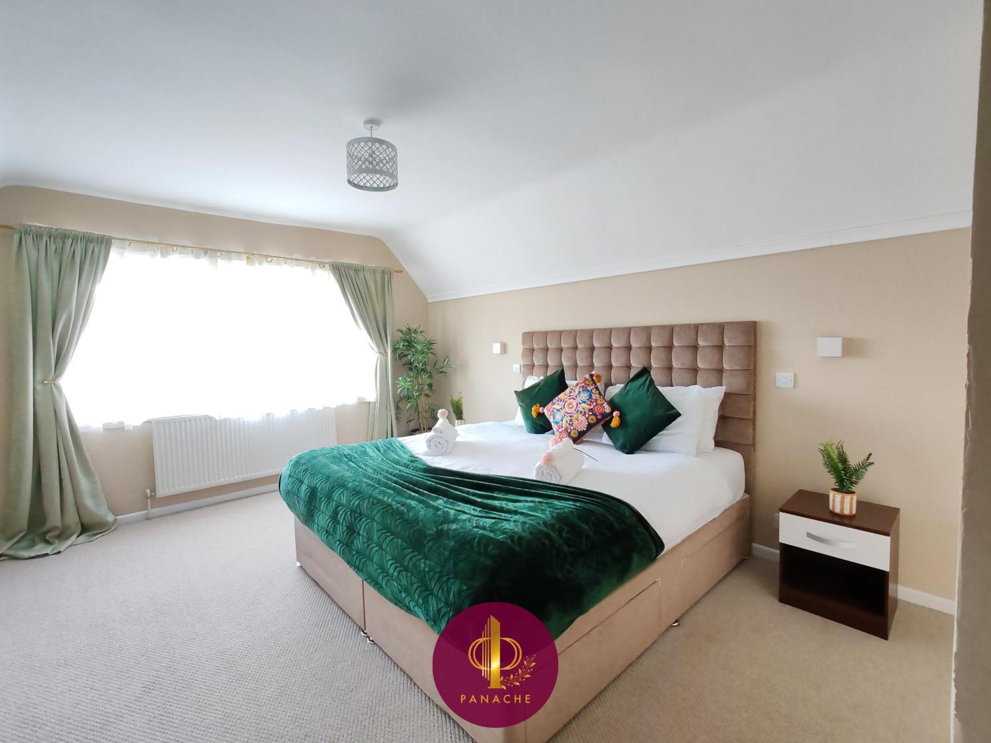 Contractors, Relocators, Free Parking, Wifi, Smart Tvs Apartment Marston Green Exterior photo