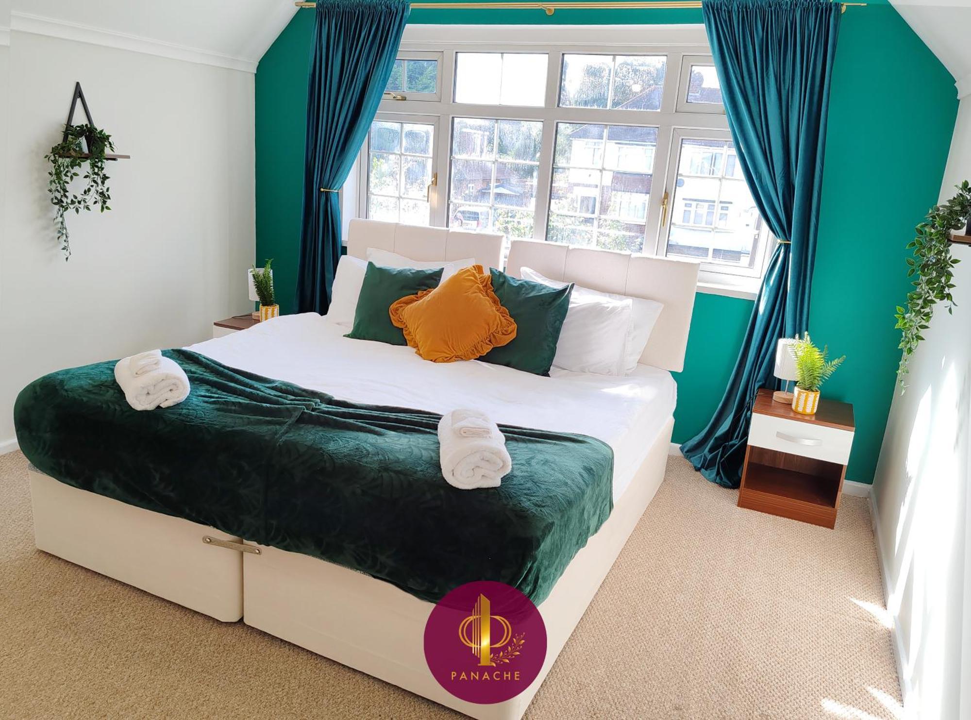 Contractors, Relocators, Free Parking, Wifi, Smart Tvs Apartment Marston Green Exterior photo